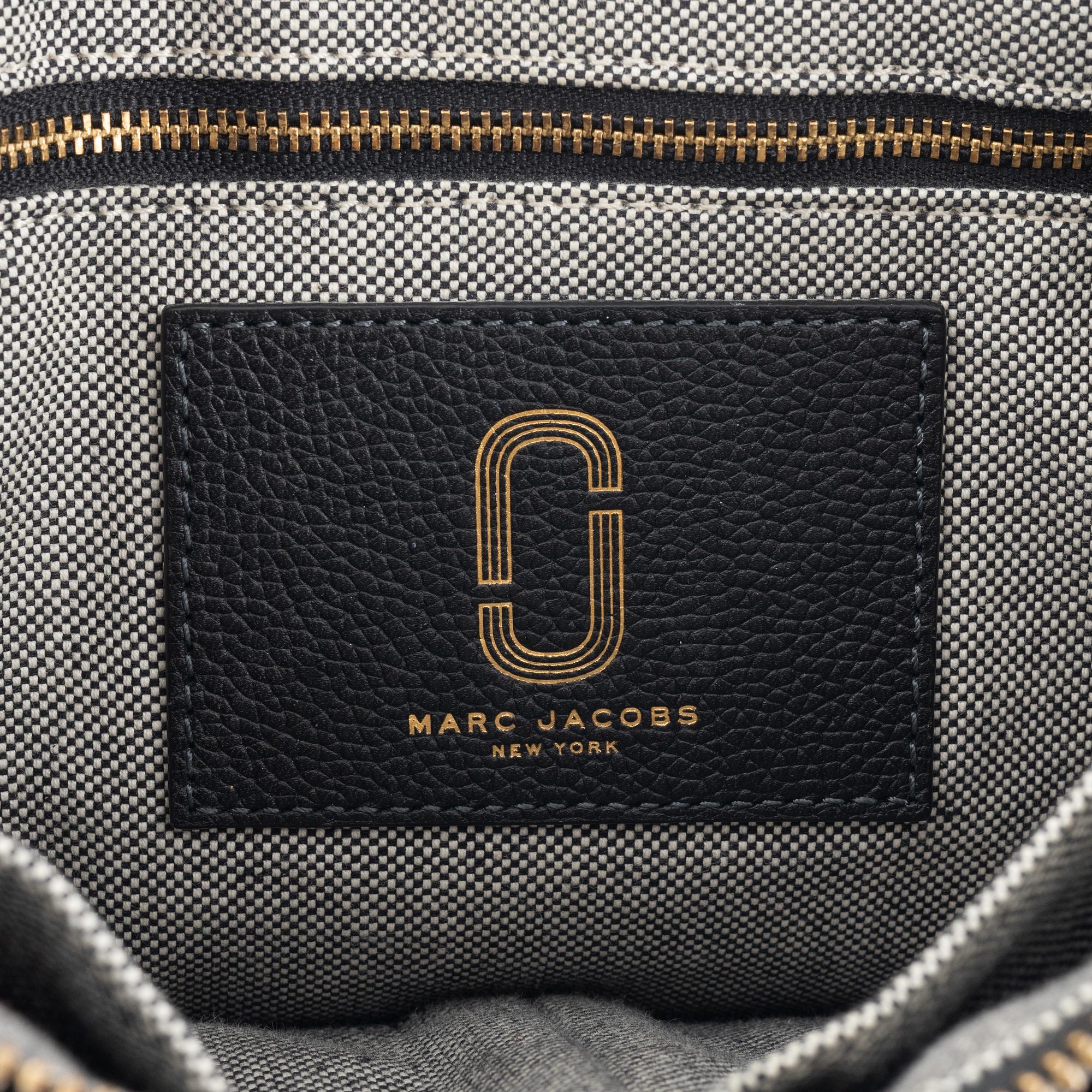 Marc Jacobs, a black leather 'Interlock Courier' messenger bag.
