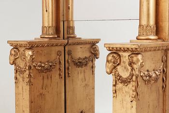 SPEGELTRYMÅ. Tillskriven Petter Gustaf Bylander (spegelfabrikör och skulptör i Göteborg 1804-1859). Empire.