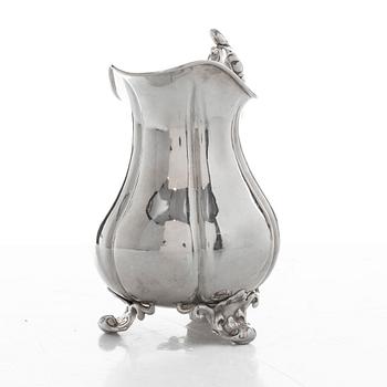 Christian Hammer, gräddkanna, silver, Stockholm 1857. Nyrokoko.