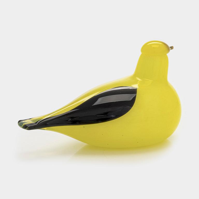 Oiva Toikka, a "Golden Oriole" glass bird, signed O. Toikka Nuutajärvi.