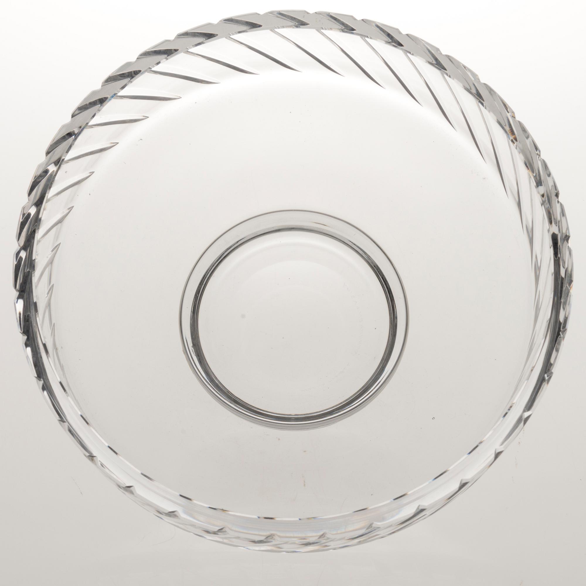 HELENA TYNELL, a bowl 'Vanne' signed Helena Tynell Riihimäen Lasi Oy.