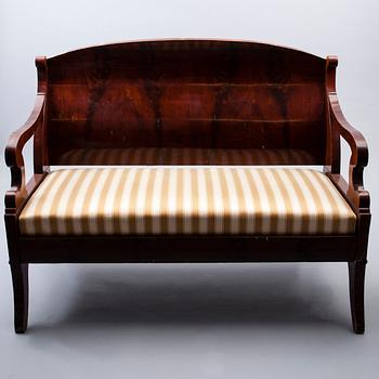 SOFFA, biedermeier, Ryssland 1800-talets mitt.