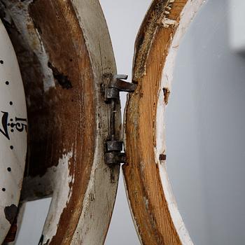 A Swedish painted loncase clock from around the year 1800.