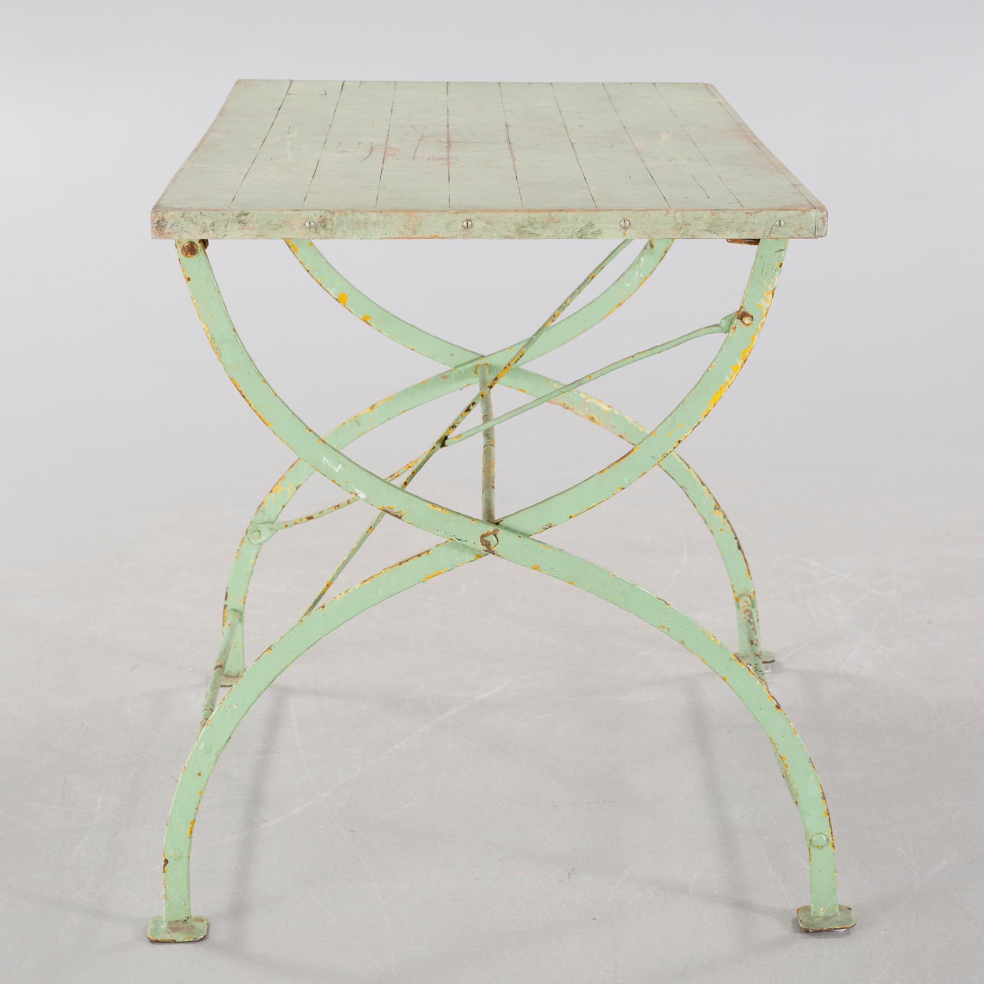 TRÄDGÅRDSBORD, omkring 1900-talets mitt.