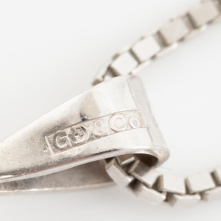 Hänge med kedja 18K vitguld med en rund briljantslipad diamant.