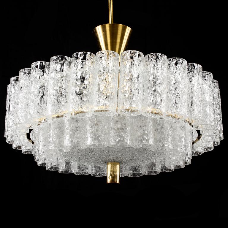 TAKLAMPA, Doria Lichtenwerken, Österrike, 1900-talets andra hälft. Höjd 68 cm.