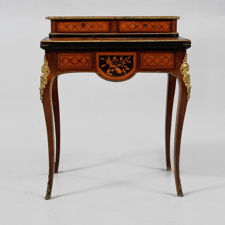 DAMSKRIVBORD, sekelskiftet 1800/1900.