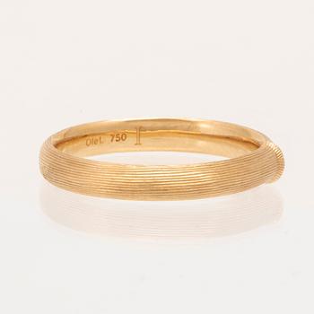An 18K gold ring "Nature I" by Ole Lynggaard.