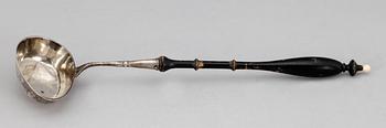 SOPPSLEV, silver, Anders Rahm, Norrköping, 1827. Tot ca 95g.