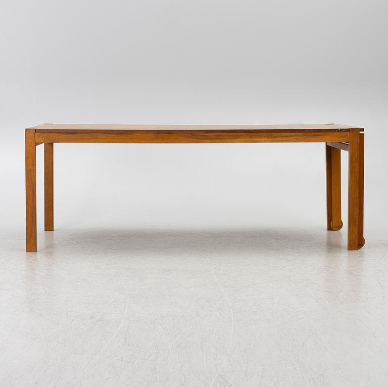 Kerstin Olby, A 'No Limit' dining set, Olby design, Sweden, 21st century. (5 pieces).