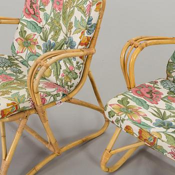 A PAIR OF ARMCHAIRS, MID 20TH CENTURY.