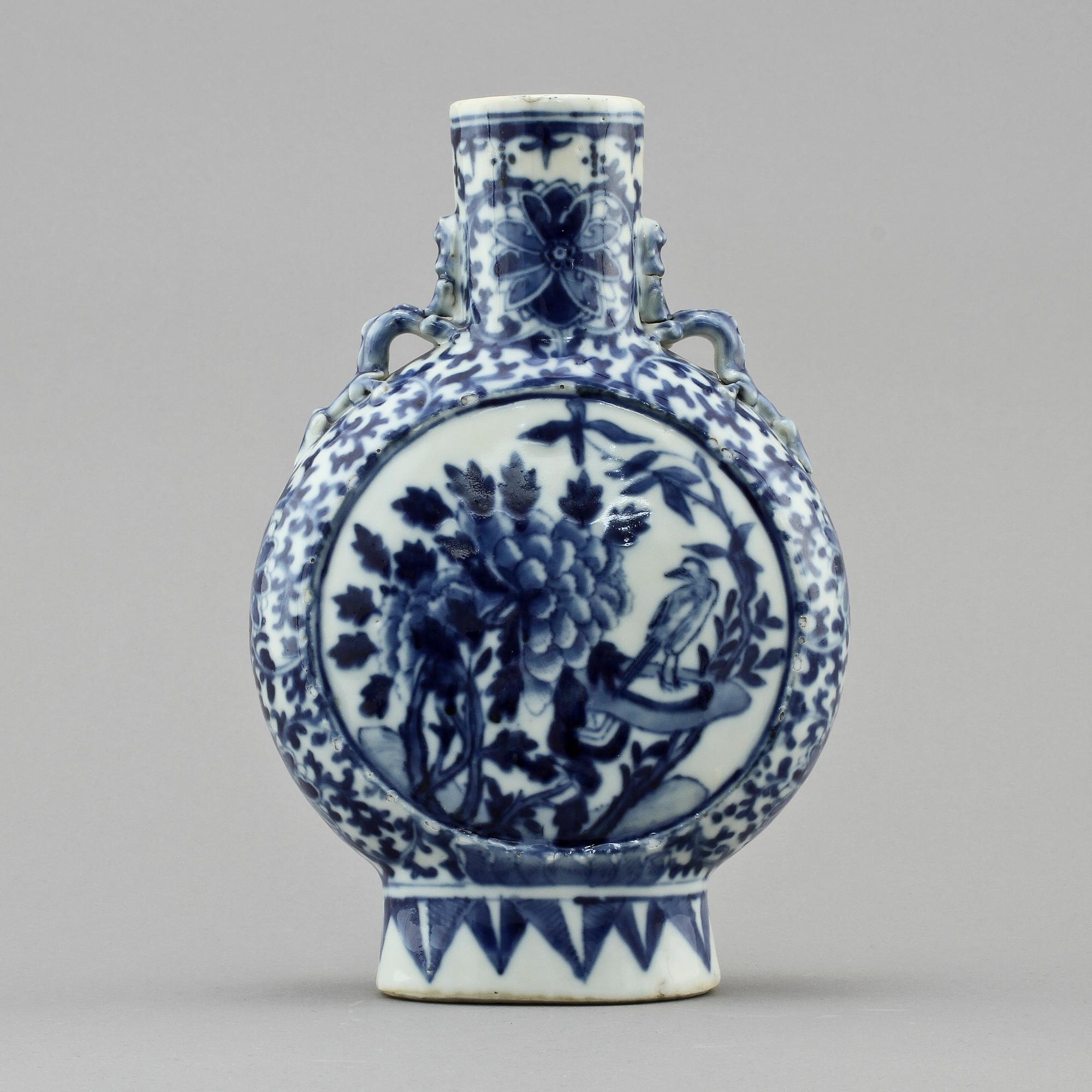 PILGRIMSKRUS, porslin, Kina, 1800-tal.