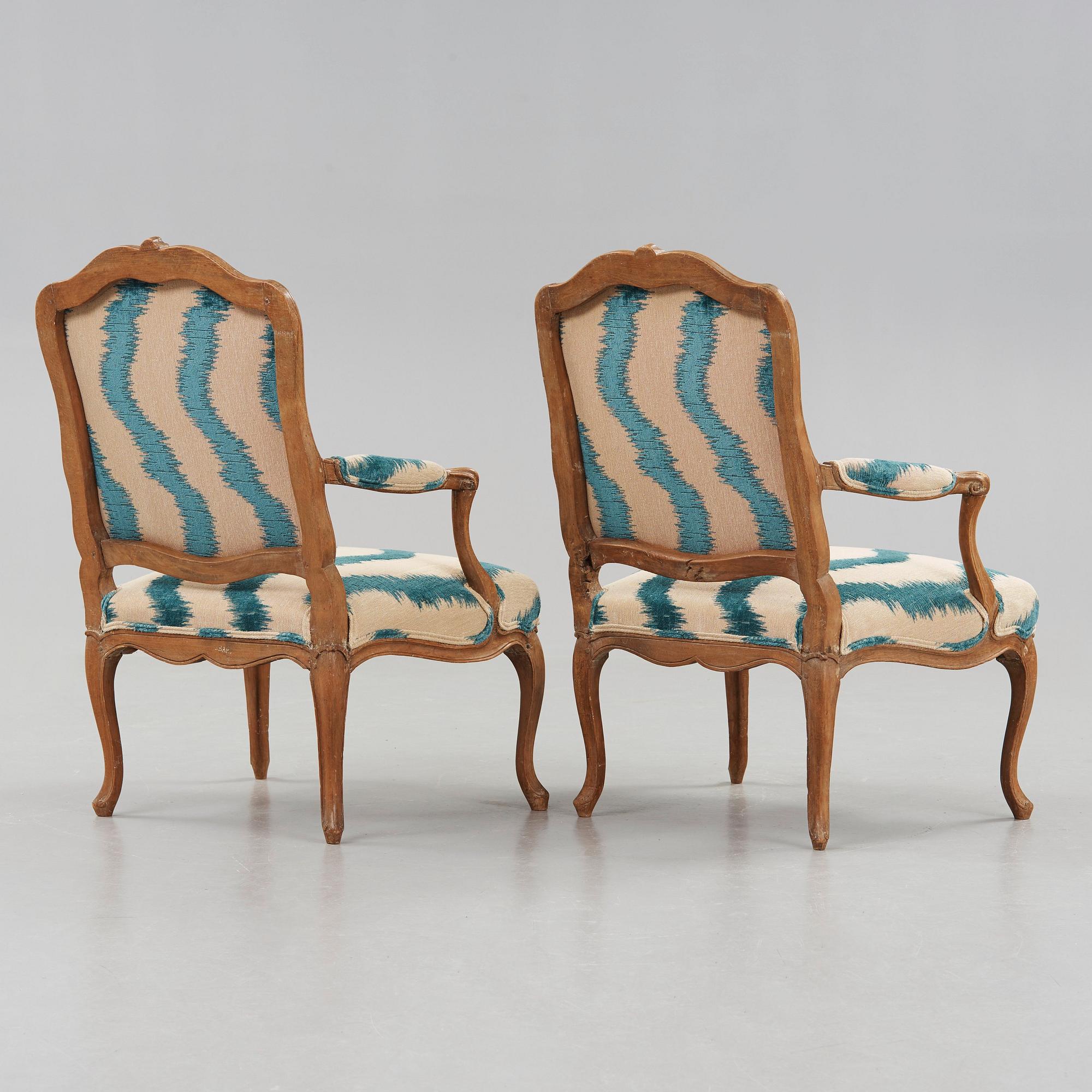 A pair of Louis XV 18th century armchairs by Pierre Bara, master in Paris 1758.