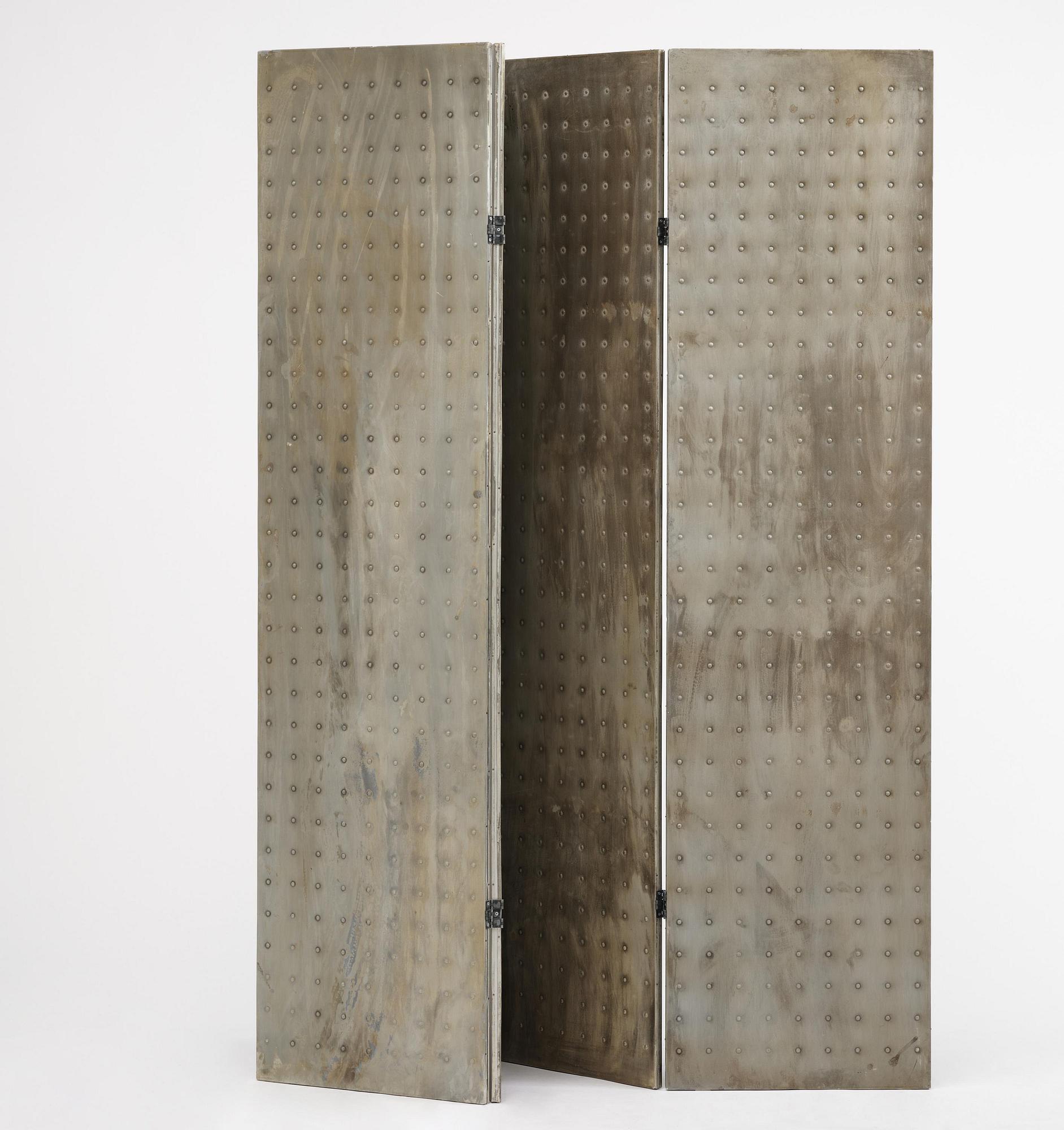 Mats Theselius, a "Rörligt objekt" room divider, Källemo, Värnamo post 1989.