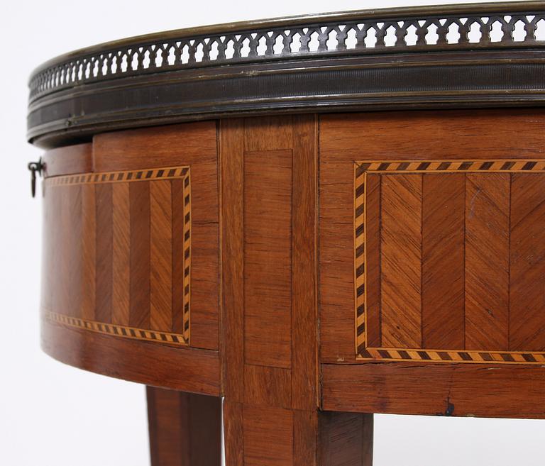 BORD, gustaviansk stil, 1900-tal.