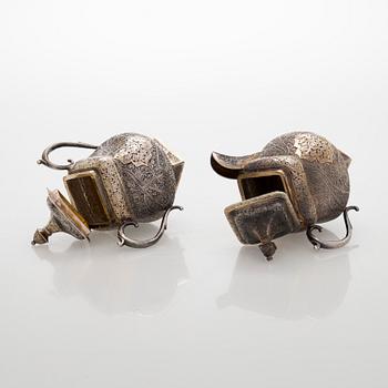 Teekalusto, 3 osaa, hopeaa, osittain kullattu, suomalaiset tarkastusleimat 1967.