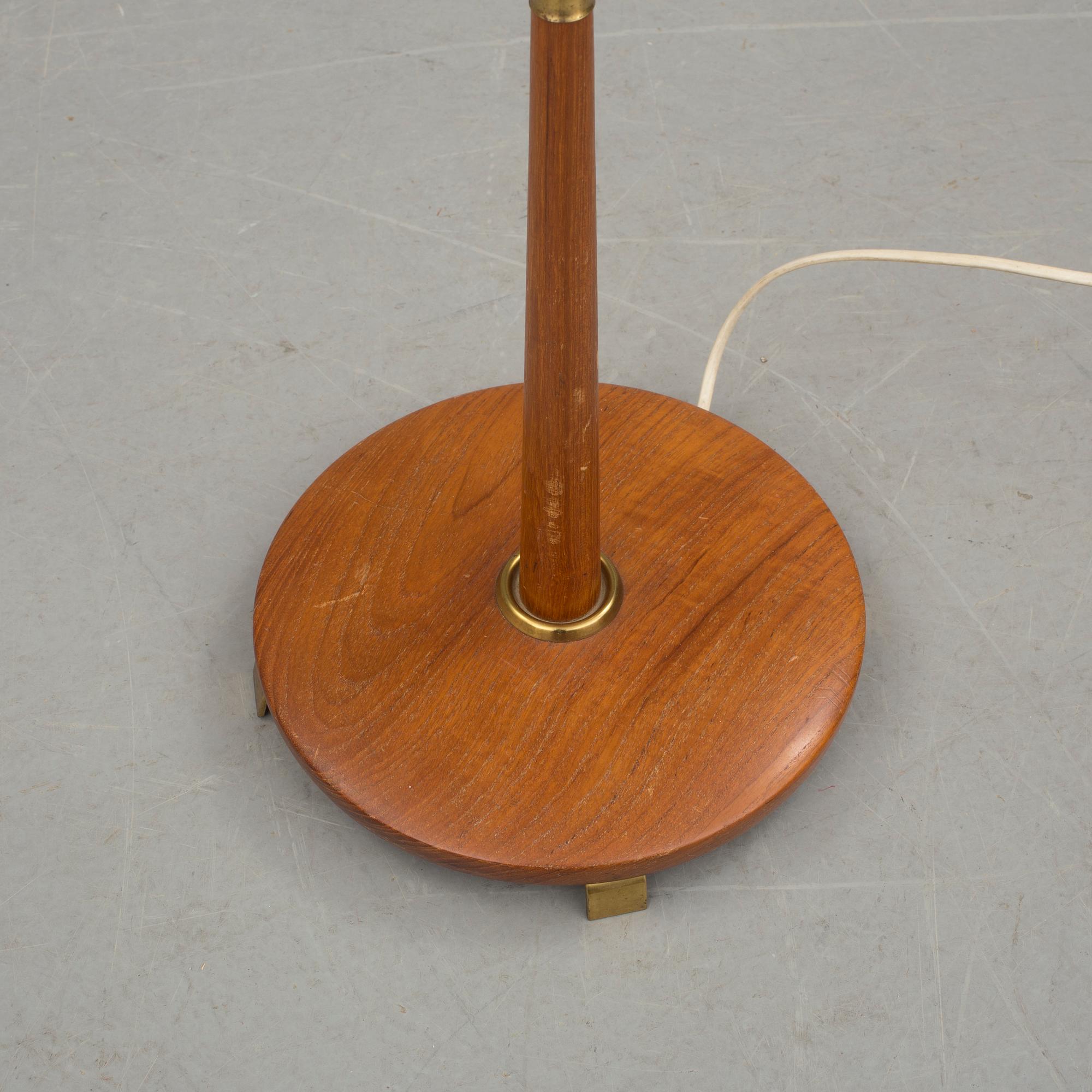 GOLVLAMPA, 1950-tal.