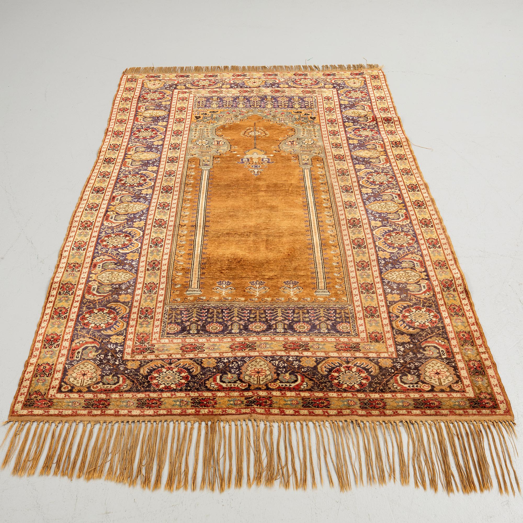 Matta, Anatol, semiantik, silke, ca 180 x 125 cm.
