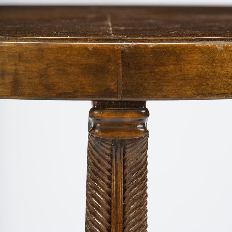 Axel Einar Hjorth, a "Louis" table, Nordiska Kompaniet, 1944.