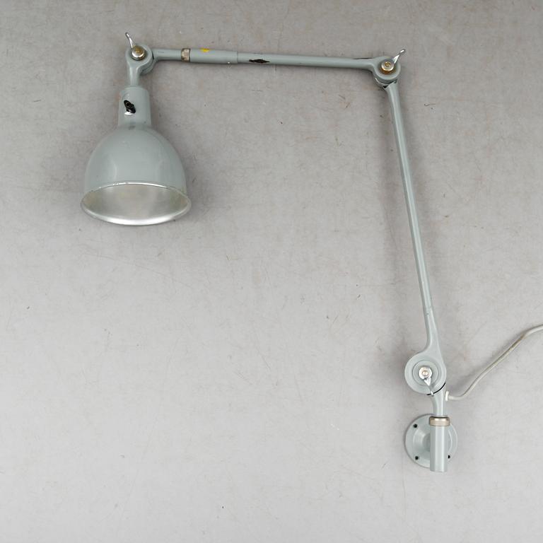INDUSTRILAMPA, metall, PeFeGe, 1900-talets mitt.