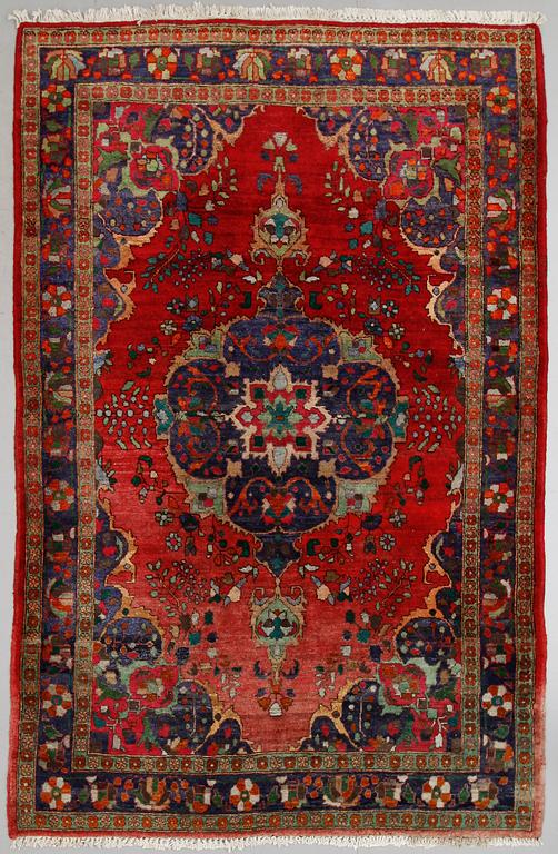 MATTA, orientalisk, ca 294 x 198 cm.