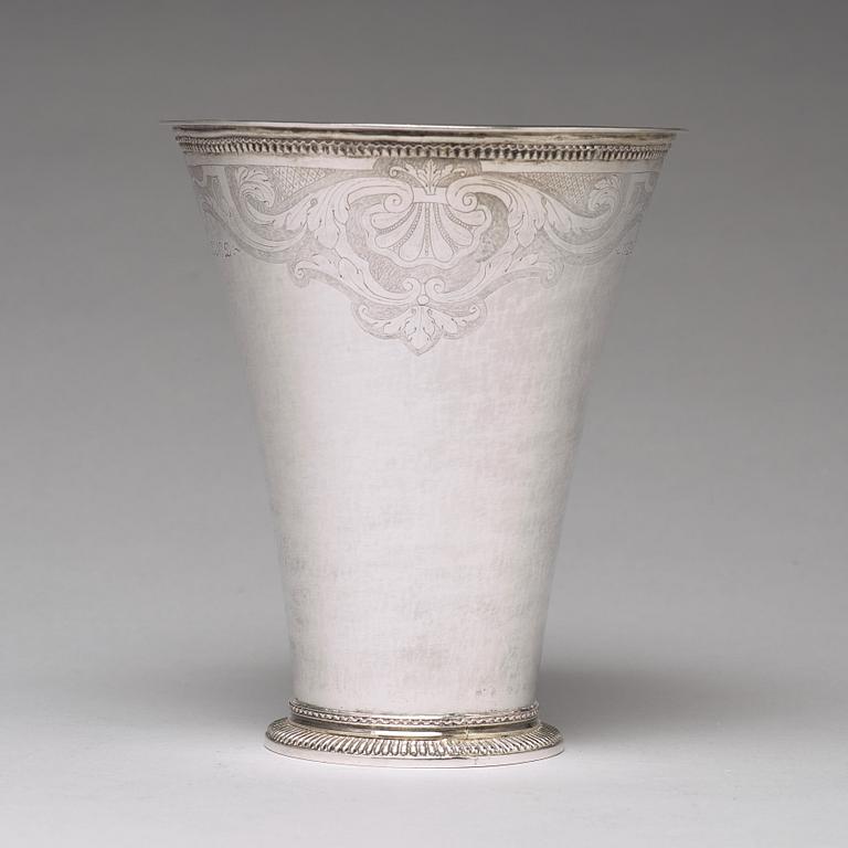 A Swedish 18th century parcel-gilt silver beaker, mark of Axel Johan Limnell, Växjö 1757.