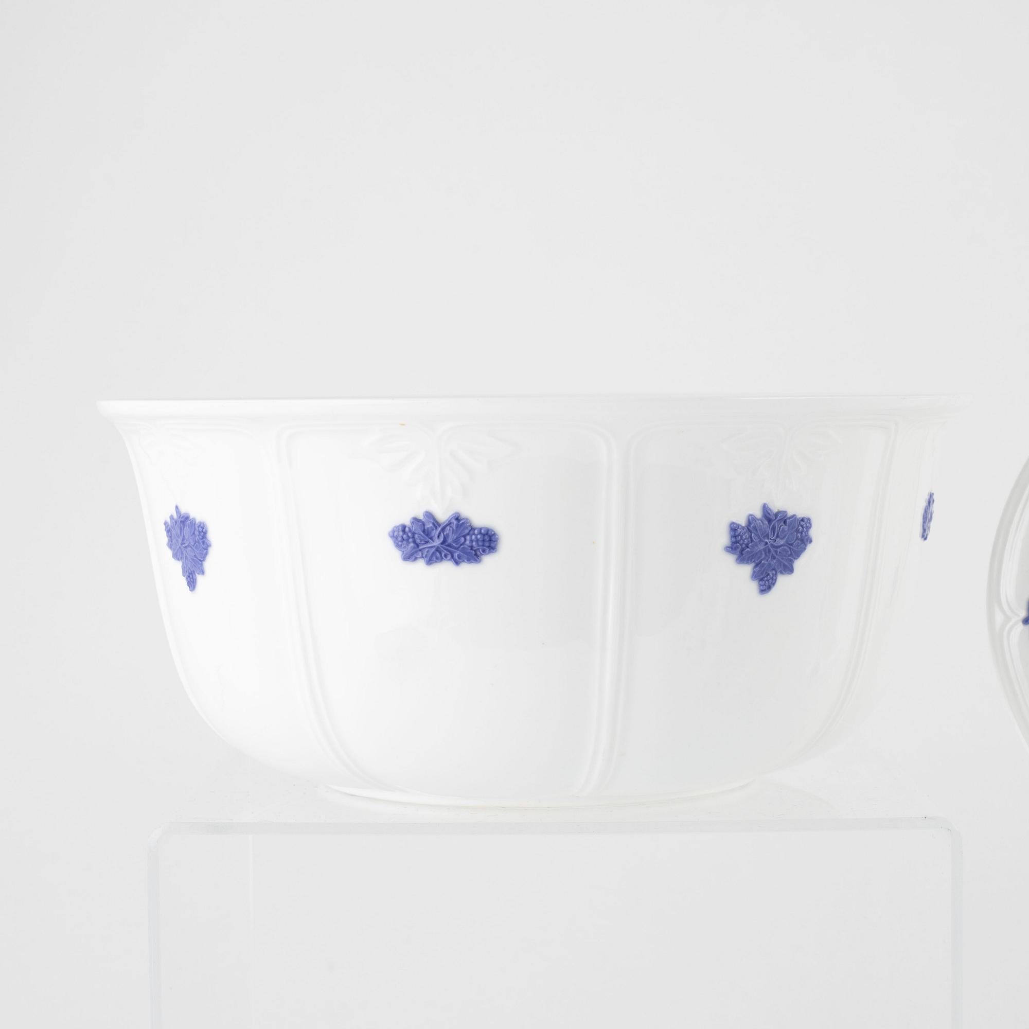 Tableware, Blue Flower, Gustavsberg, 45 pieces.