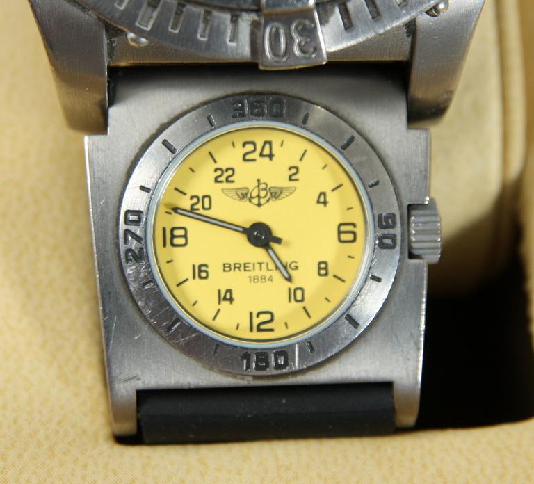 HERRARMBANDSUR, Breitling Avenger Seawolf Chronometer, i originalask.