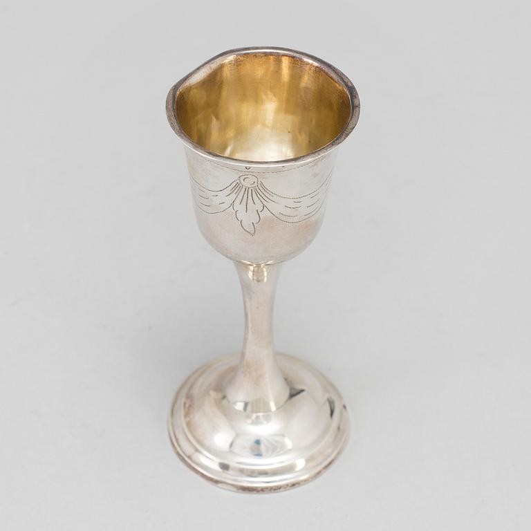 A silver drinking cup by Jacob Richard Borg in Gävle 1844. Weight ca 25 gram.