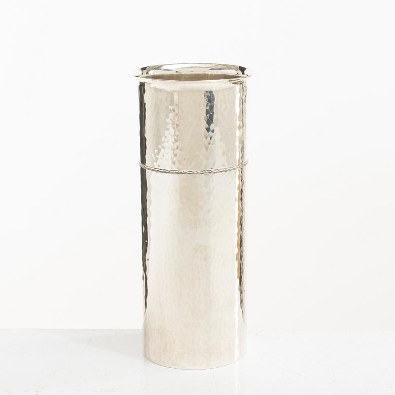 Lennart Råström, A silver vase, CG Råström, Stockholm 1975.