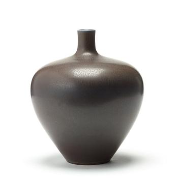 Berndt Friberg, A Berndt Friberg stoneware vase, Gustavsberg studio 1964.