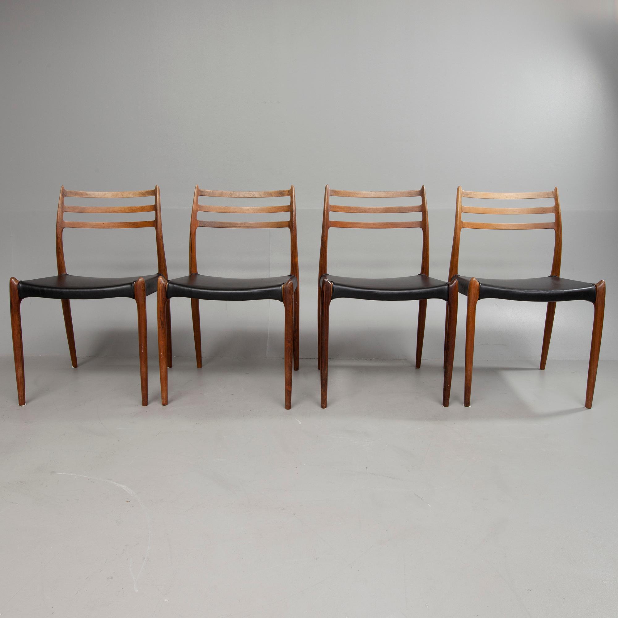 MATBORD samt STOLAR, 4 st, design Nils Ole Møller, JL Møller, Danmark 1900-talets mitt.