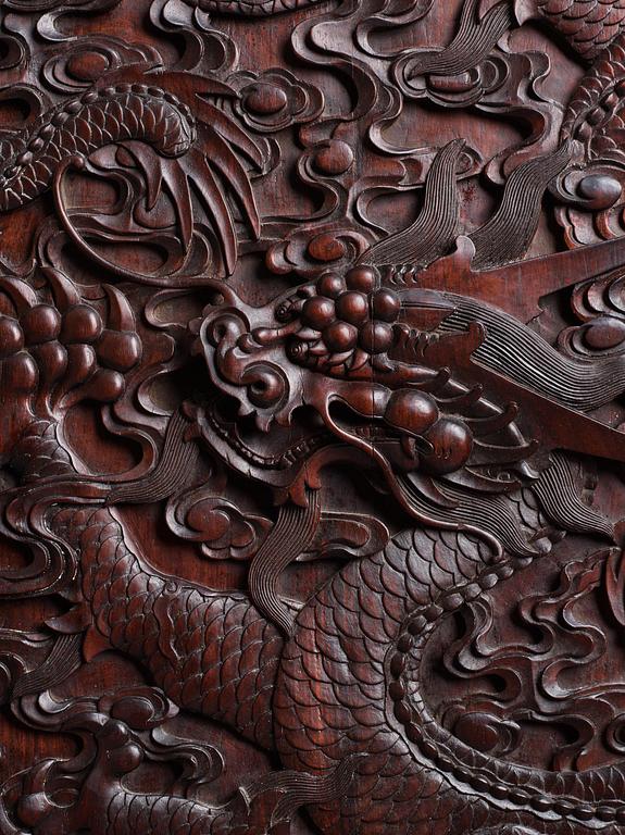 A large Imperial Hongmu compound cabinet, Qingdynasty, 19th century.