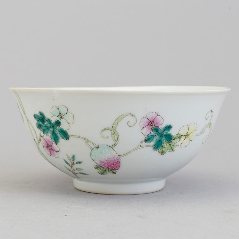 A Chinese famille rose porcelain bowl, Republic, early 20th century with Hongxians mark to the base.