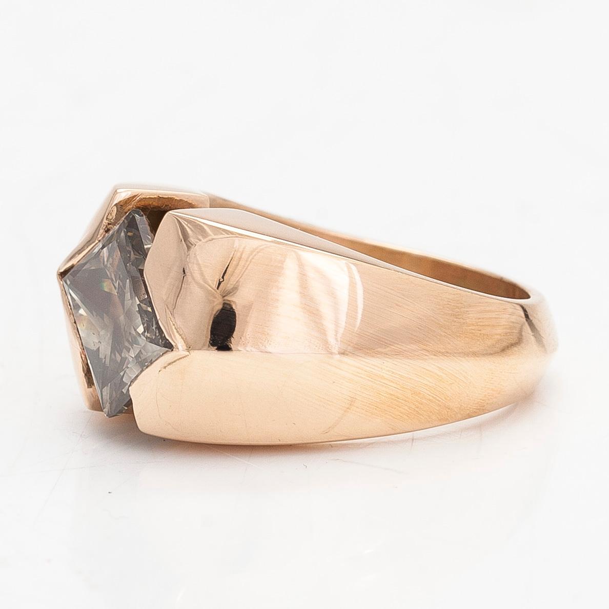 A 14K gold ring, princess-cut diamond approx. 5.0 ct, Jarkko Perälä, Vaasa, Finland.