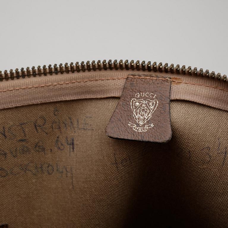 GUCCI, axelremsväska / bag.