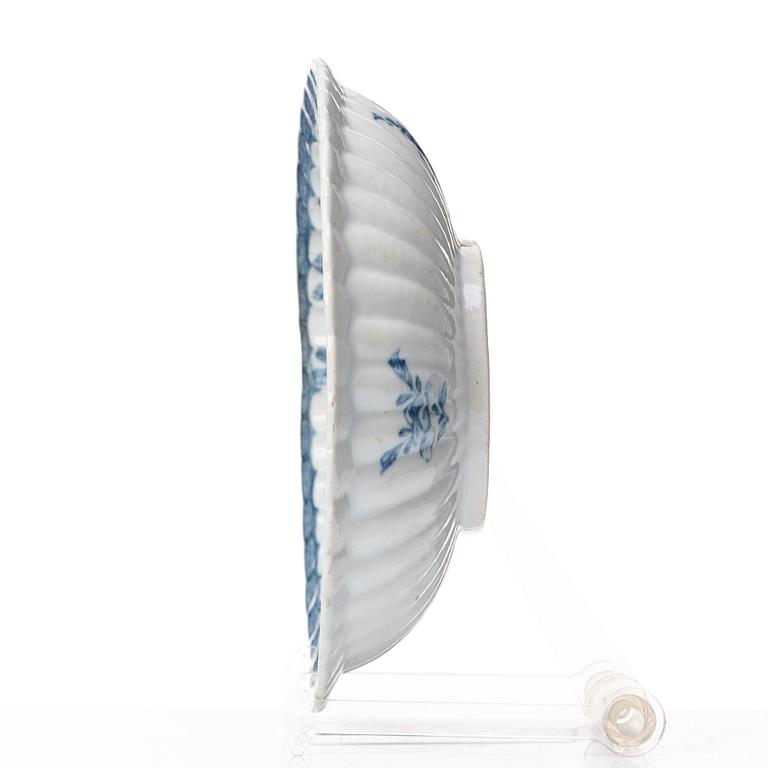 An oval blue and white bowl, Qing dynasty, Qianlong (1736-95).