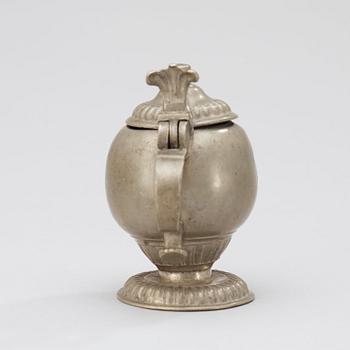 A Swedish pewter mustard-jug by P. Åberg, master 1748.