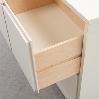 Ulf Scherlin, dresser, 21st Century.