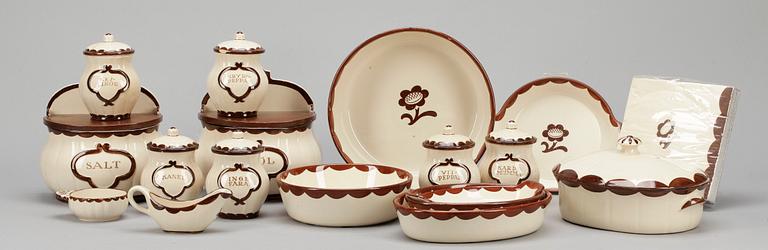 SERVISDELAR, 16 st, "Pyro Brun", Wilhelm Kåge, Gustavsberg.