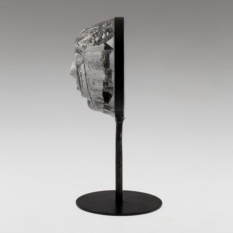 An Erik Höglund glass sculpture, unsigned.