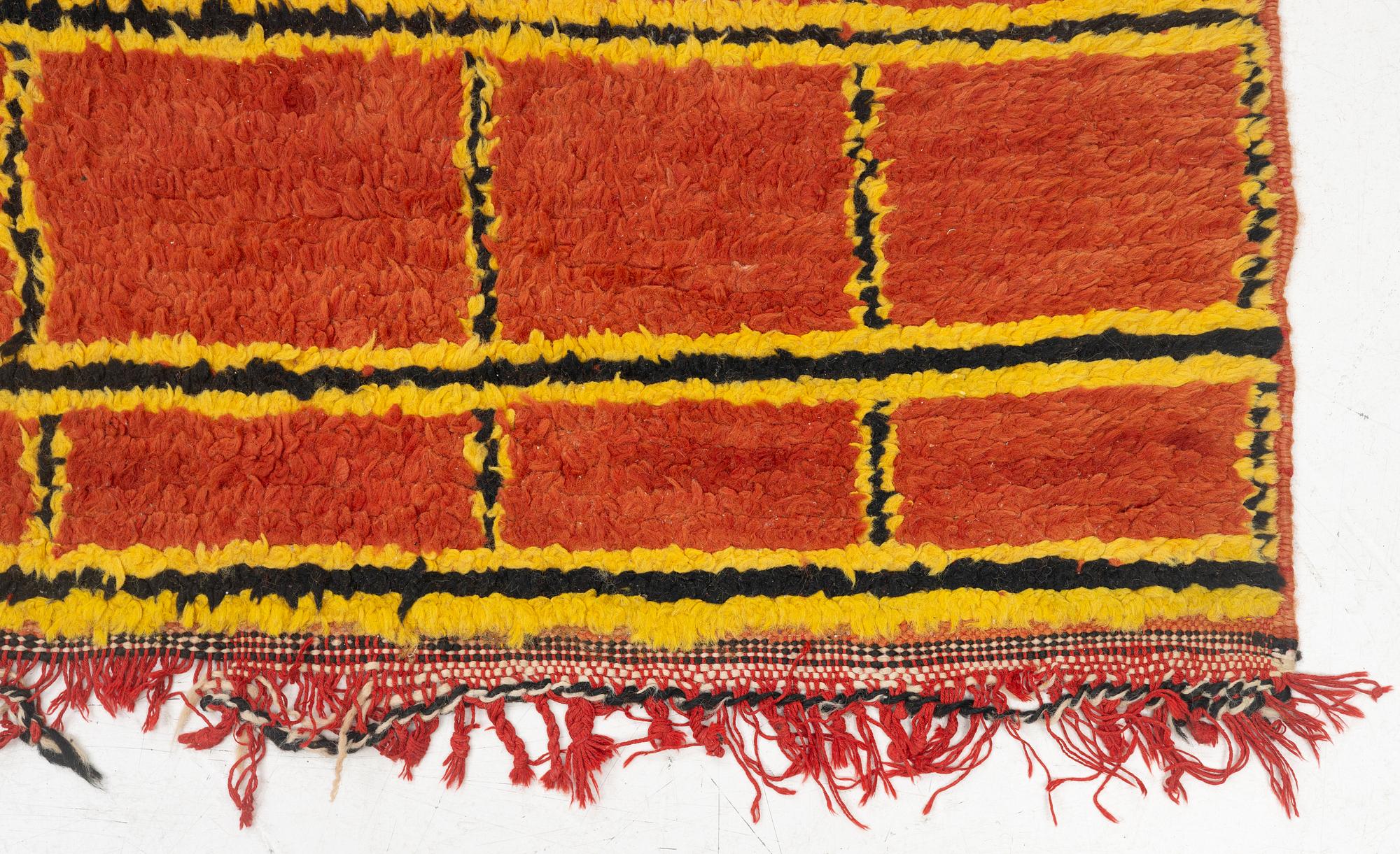 Matta, semiantik Marocko, ca 225 x 171 cm.