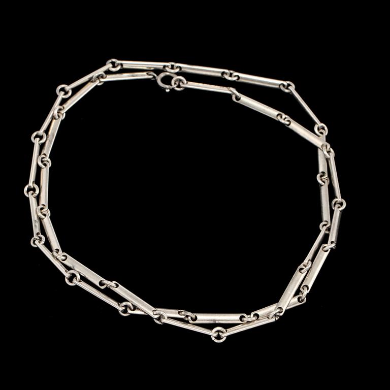 COLLIER, sterlingsilver, Alton, Falköping, 1974. Vikt 60 g.