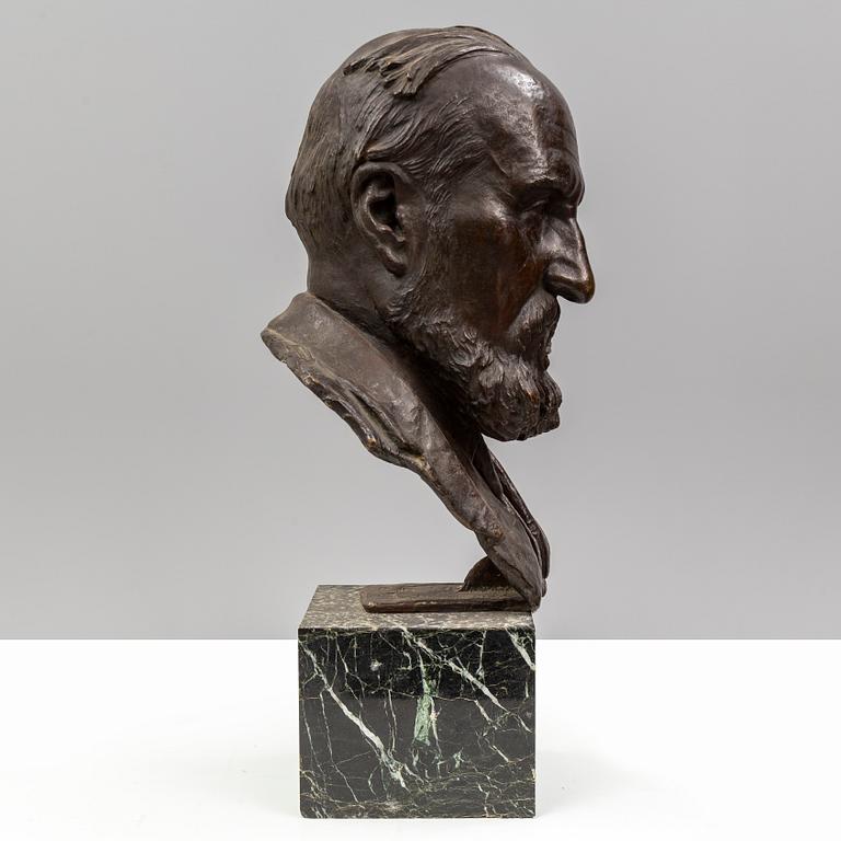 ÉMILE FERNAND-DUBOIS, sculpture, bronze, signed.