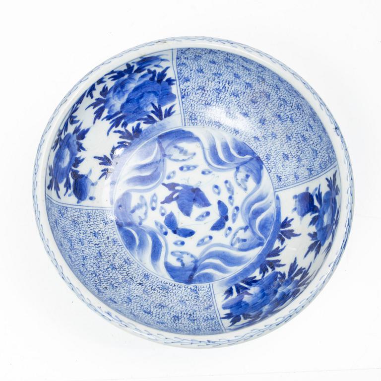 A bowl, a cup and a vase, Japan, Meiji (18668-1912).
