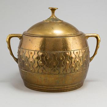 An early 20th century Art Noveau lidded  brass container.