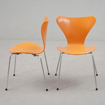 STOLAR, 6 st, "Sjuan", Arne Jacobsen för Fritz Hansen, formgiven 1955.