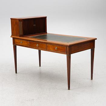 A late Gustavian desk, circa 1800.