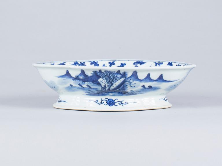 SKÅLFAT, porslin, Kina 1800-tal.