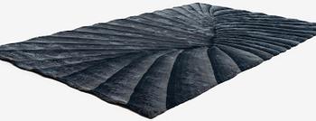 Diana Orving, matta "Disapperance I", handtuftad, ca 404 x 250 cm, Ferreira de Sá, Portugal.